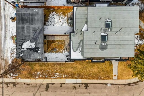 4504 37 Avenue Sw, Calgary, AB - 