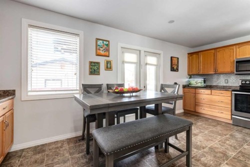 955 Erin Woods Drive Se, Calgary, AB - Indoor