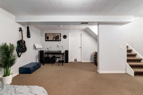 955 Erin Woods Drive Se, Calgary, AB - Indoor