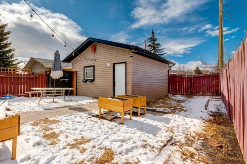 955 Erin Woods Drive Se, Calgary, AB - Outdoor With Deck Patio Veranda