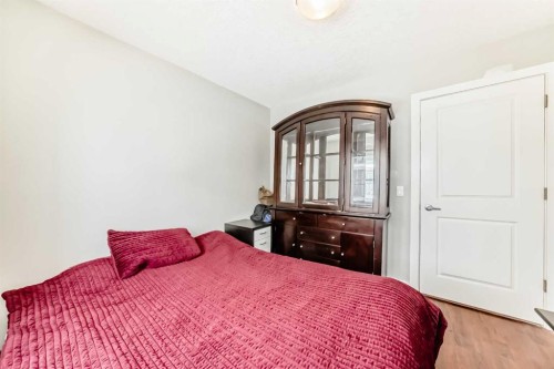 143-300 Marina Drive, Chestermere, AB - Indoor Photo Showing Bedroom
