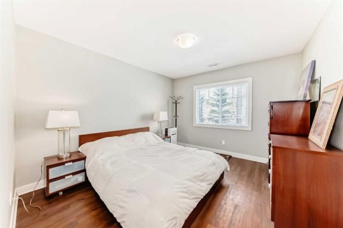 143-300 Marina Drive, Chestermere, AB - Indoor Photo Showing Bedroom