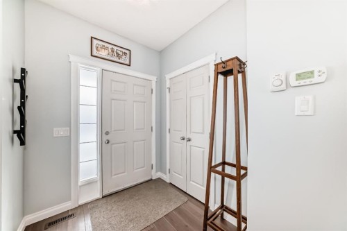 10 Reunion Grove NW Airdrie, AB T4B 0Z7