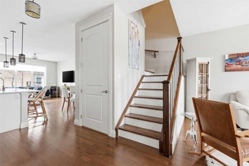 230 Quarry Park Boulevard Se, Calgary, AB - Indoor Photo Showing Other Room