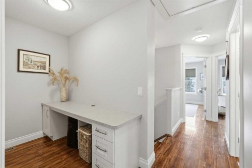 230 Quarry Park Boulevard Se, Calgary, AB - Indoor Photo Showing Other Room