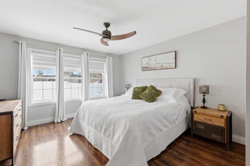 230 Quarry Park Boulevard Se, Calgary, AB - Indoor Photo Showing Bedroom