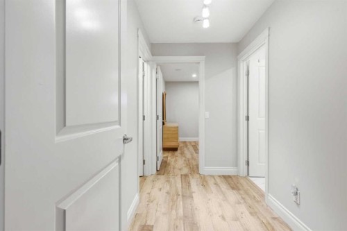 230 Quarry Park Boulevard Se, Calgary, AB - Indoor Photo Showing Other Room