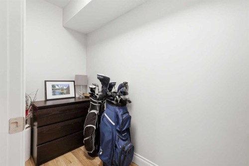 230 Quarry Park Boulevard Se, Calgary, AB - Indoor Photo Showing Other Room