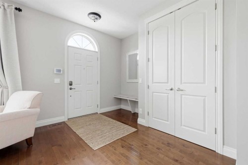 230 Quarry Park Boulevard Se, Calgary, AB - Indoor Photo Showing Other Room