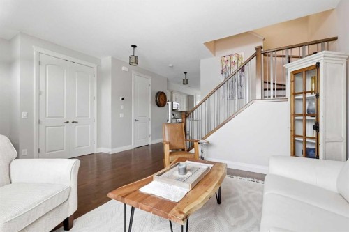230 Quarry Park Boulevard Se, Calgary, AB - Indoor Photo Showing Living Room