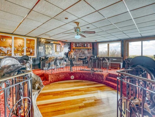 185038 Range Road 241, Milo, AB - Indoor Photo Showing Other Room