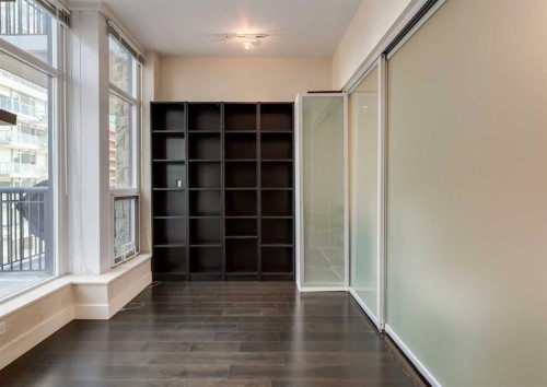 414-222 Riverfront Avenue Sw, Calgary, AB - Indoor Photo Showing Other Room