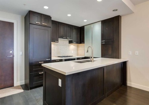 414-222 Riverfront Avenue Sw, Calgary, AB - Indoor Photo Showing Kitchen With Double Sink With Upgraded Kitchen