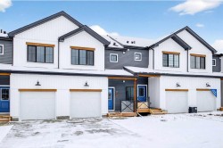 58 Creekside Way SW Calgary, AB T2X 6E2