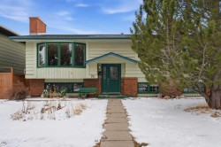 311 Parkglen Crescent SE Calgary, AB T2V 4M4