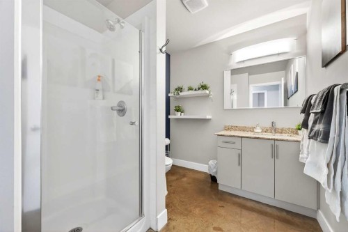 2111-135 13 Avenue Sw, Calgary, AB - Indoor Photo Showing Bathroom