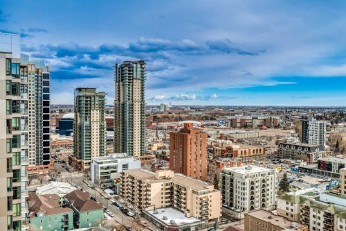 2111-135 13 Avenue Sw, Calgary, AB - Outdoor With View