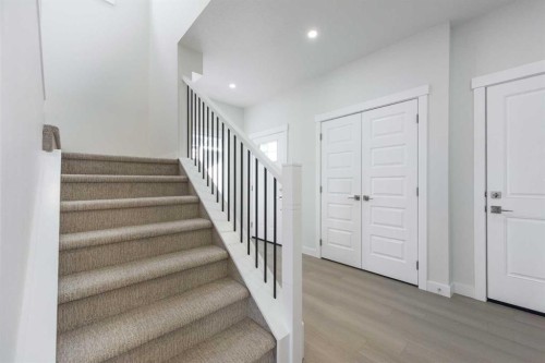 122 Sandpiper Bend, Chestermere, AB - Indoor Photo Showing Other Room