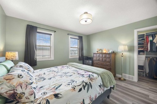 117 Citadel Bluff Close Nw, Calgary, AB - Indoor Photo Showing Bedroom