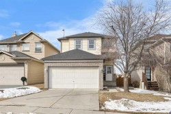 117 Citadel Bluff Close NW Calgary, AB T3G 5E3