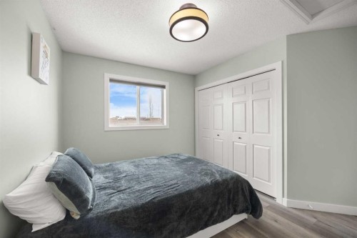 117 Citadel Bluff Close Nw, Calgary, AB - Indoor Photo Showing Bedroom