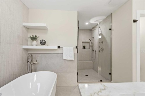 902 Varsity Estates Place Nw, Calgary, AB - Indoor Photo Showing Bathroom