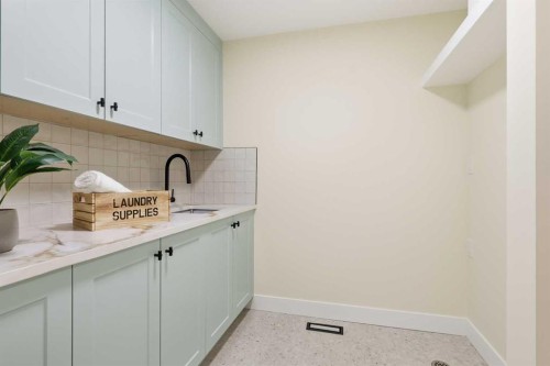 902 Varsity Estates Place Nw, Calgary, AB - Indoor Photo Showing Kitchen