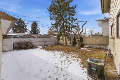 10603 Maplecreek Drive Se, Calgary, AB - Outdoor