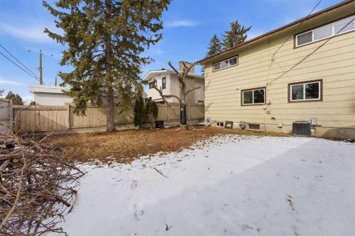 10603 Maplecreek Drive Se, Calgary, AB - Outdoor