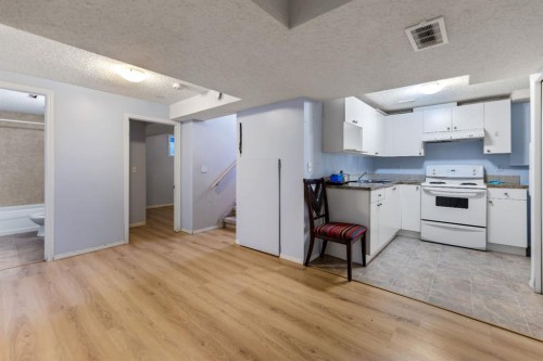 48 Falton Way Ne, Calgary, AB - Indoor Photo Showing Kitchen