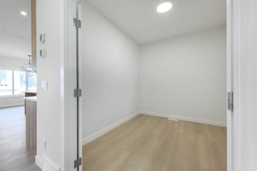 126 Sandpiper Bend, Chestermere, AB - Indoor Photo Showing Other Room