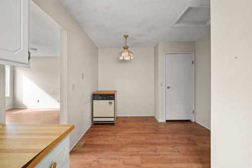 151 Deerview Court Se, Calgary, AB - Indoor Photo Showing Other Room