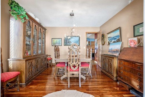 135 Canter Place Sw, Calgary, AB - Indoor Photo Showing Other Room