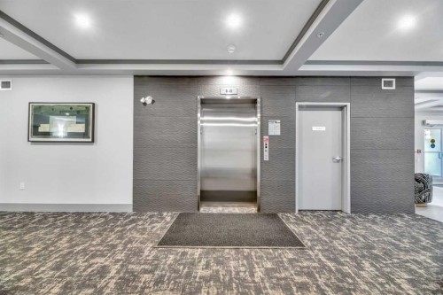 415-55 Wolf Hollow Crescent Se, Calgary, AB - Indoor Photo Showing Other Room