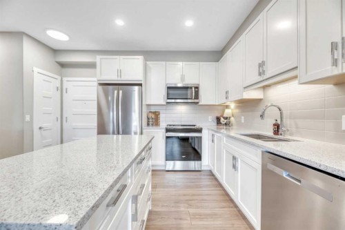 415-55 Wolf Hollow Crescent Se, Calgary, AB - Indoor Photo Showing Kitchen With Upgraded Kitchen