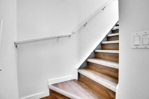 162 Taradale Drive Ne, Calgary, AB - Indoor Photo Showing Other Room