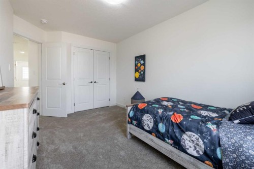 701 Clearview Green, Chestermere, AB - Indoor Photo Showing Bedroom