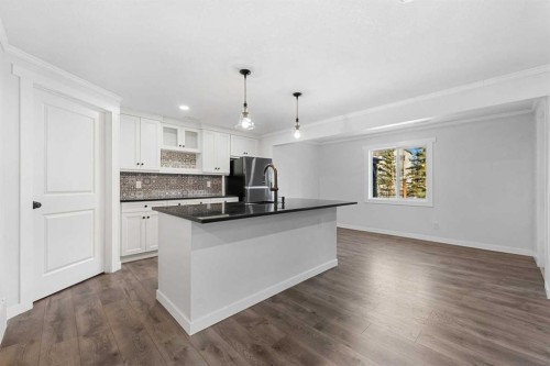 125 Seagreen Passage, Chestermere, AB - Indoor Photo Showing Kitchen With Upgraded Kitchen
