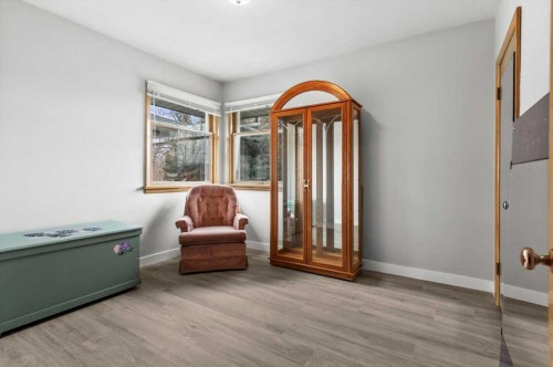 955 15 Avenue Ne, Calgary, AB - Indoor