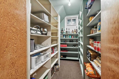 955 15 Avenue Ne, Calgary, AB - Indoor