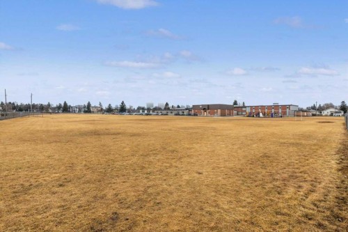 955 15 Avenue Ne, Calgary, AB - Outdoor With View