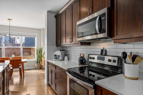 192 Nolanhurst Heights Nw, Calgary, AB - Indoor Photo Showing Kitchen
