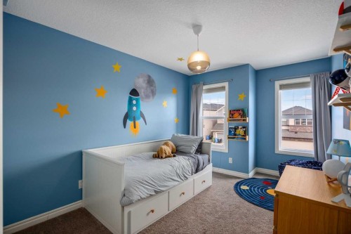 192 Nolanhurst Heights Nw, Calgary, AB - Indoor Photo Showing Bedroom
