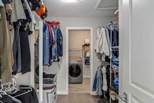 192 Nolanhurst Heights Nw, Calgary, AB - Indoor With Storage