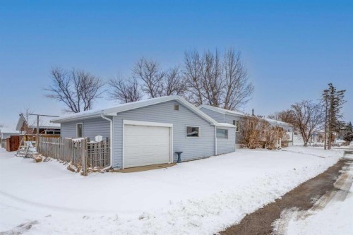 2 Westmount Drive, Cayley, AB - Outdoor