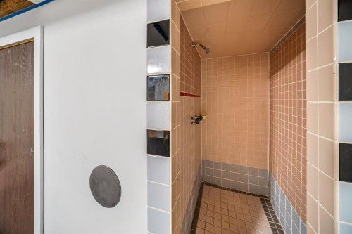 327 Silvertip Close, Canmore, AB - Indoor