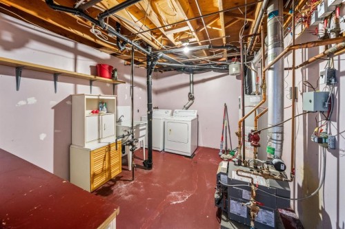 327 Silvertip Close, Canmore, AB - Indoor