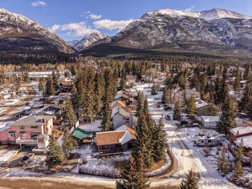 327 Silvertip Close, Canmore, AB - Outdoor With View