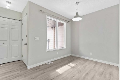 129 Berwick Drive Nw, Calgary, AB - Indoor Photo Showing Other Room