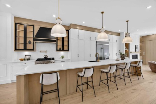 1011 18 Avenue Nw, Calgary, AB - Indoor